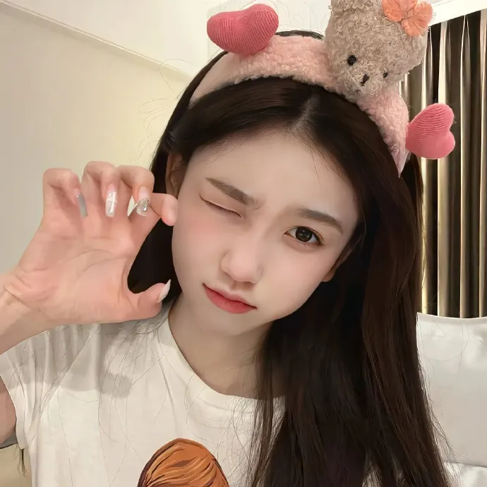人气爱豆又出大瓜：隐婚生子传闻，公司火速否认，连日来